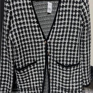 Ann Taylor Black and White Knit Cardigan